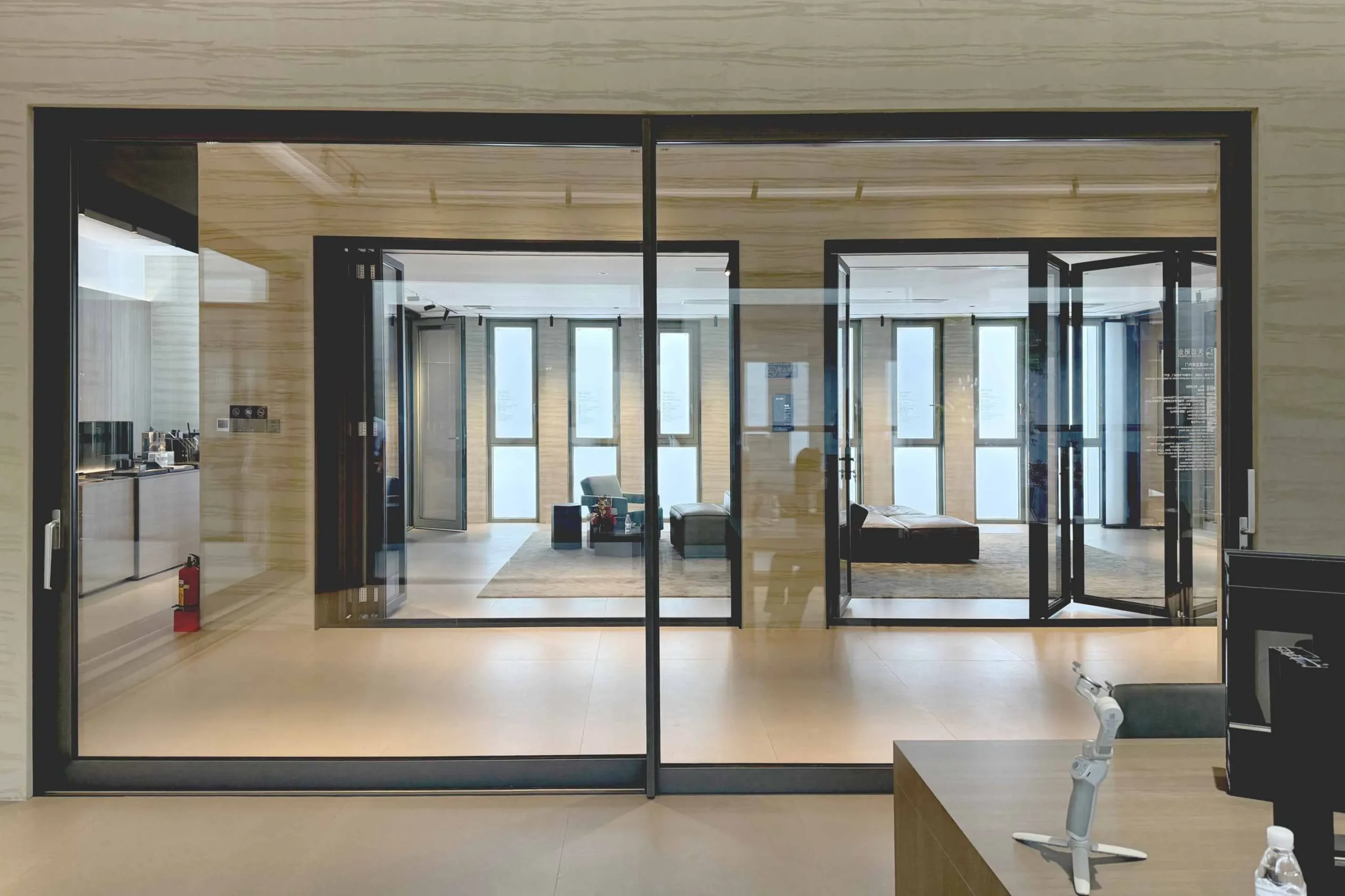 Interior aluminum doors Supplier