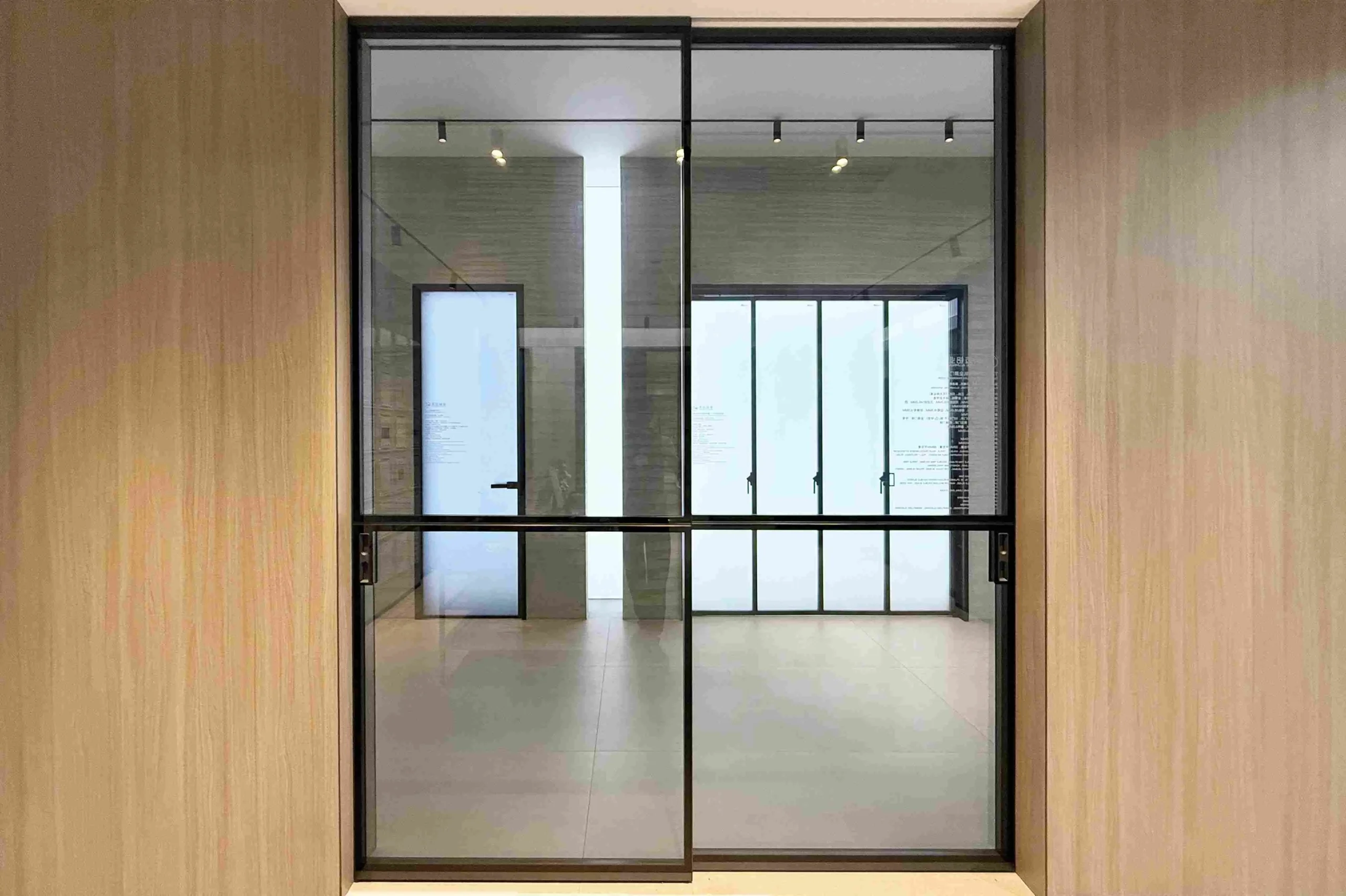 Interior aluminum doors Supplier